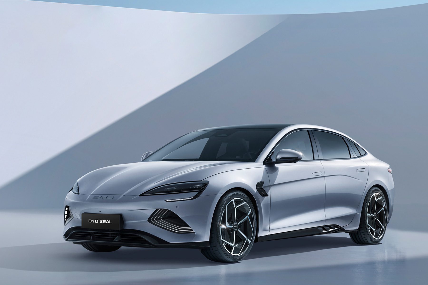 You are currently viewing Why UK Businesses Are Holding Off On Long-Term Vehicle Commitments In 2027